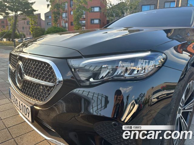 Mercedes-Benz E-Class 2025