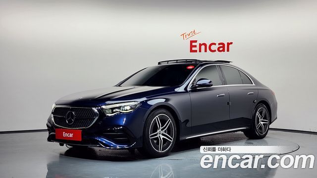 Mercedes-Benz E-Class 2024