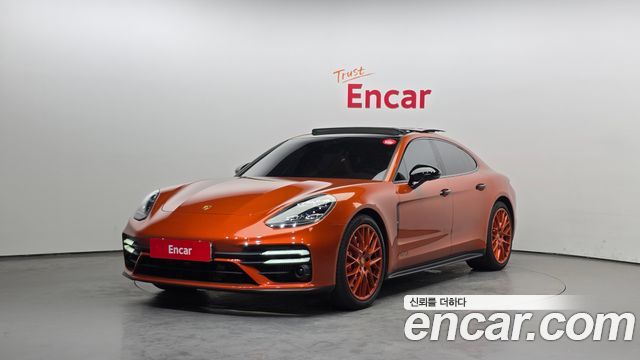 Porsche Panamera 2021