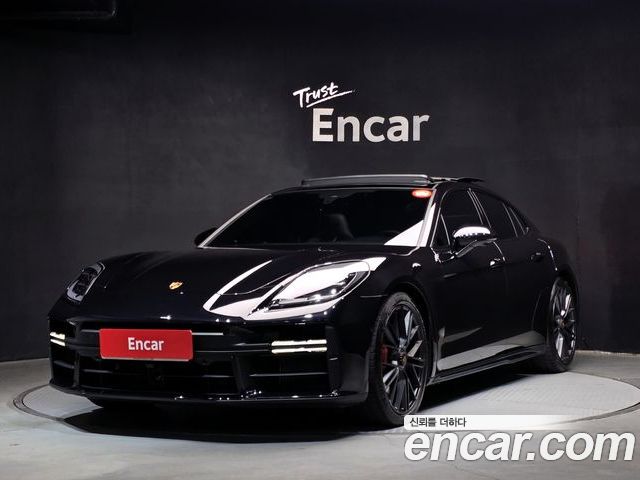 Porsche Panamera 2025