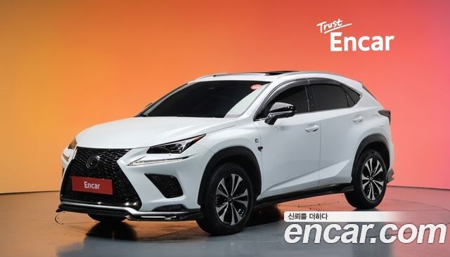 Lexus NX 2020