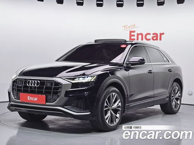 Audi Q8 2021