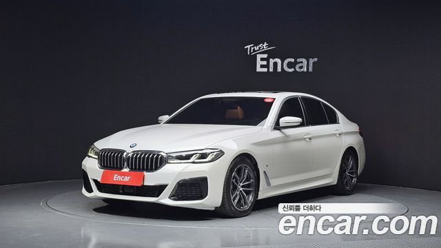 BMW 5-Series 2022