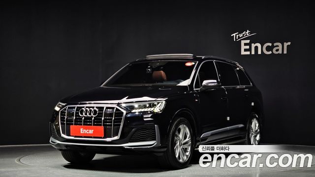 Audi Q7 2021