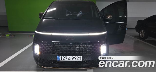 Hyundai Staria 2025