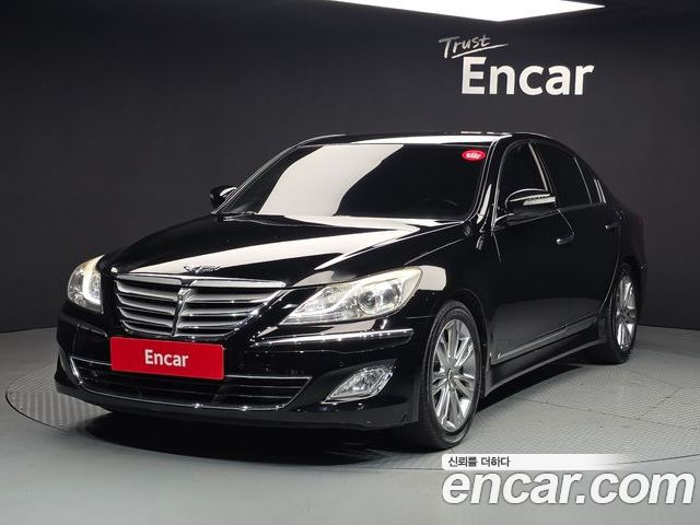 Hyundai Genesis 2012