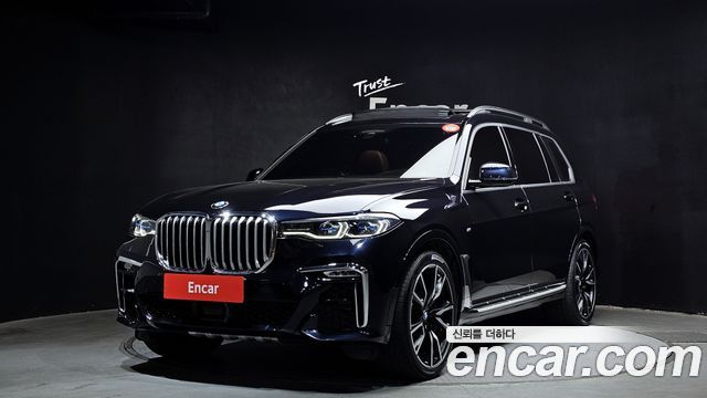 BMW X7 2021