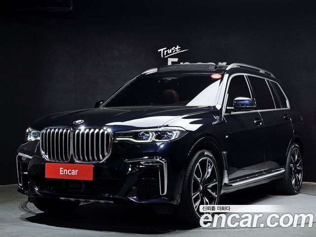 BMW X7 2021