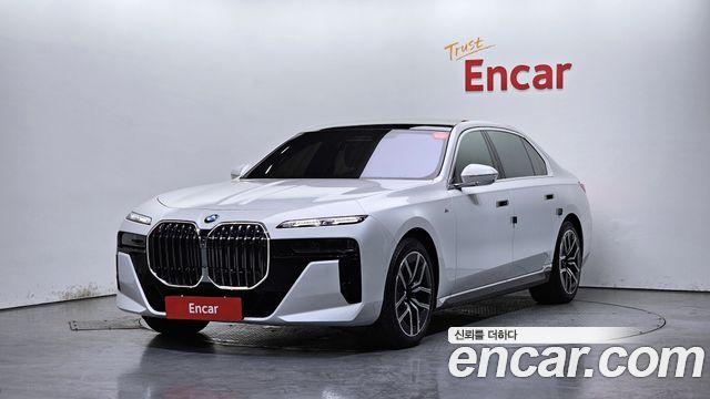 BMW 7-Series 2024