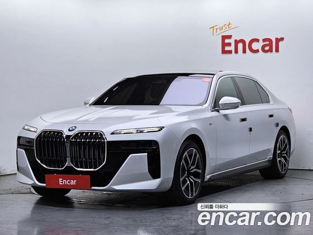 BMW 7-Series 2024