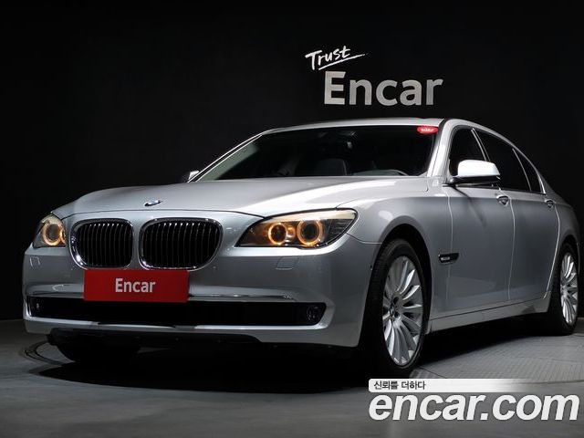 BMW 7-Series 2010
