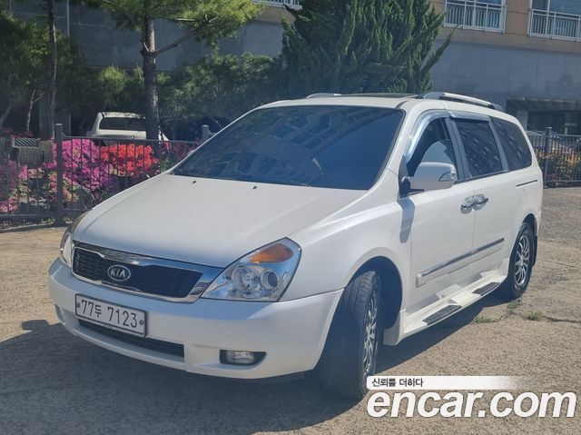 Kia Canival 2012