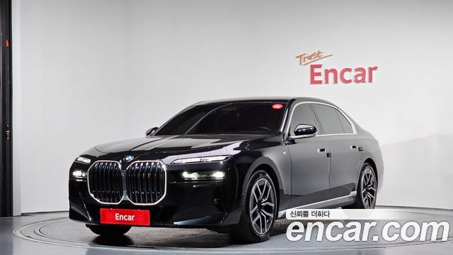 BMW 7-Series 2024