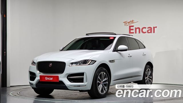 Jaguar F-PACE 2017