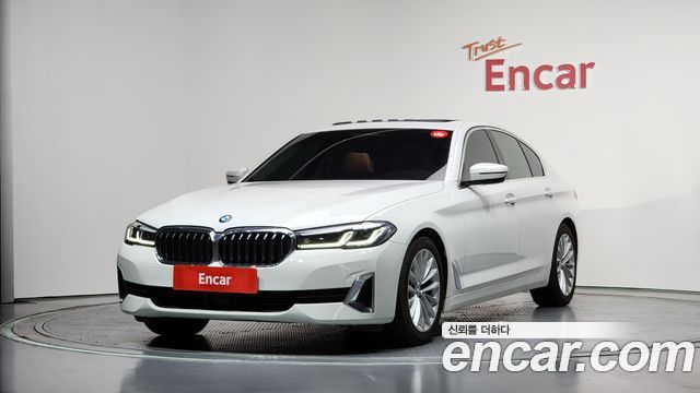 BMW 5-Series 2022
