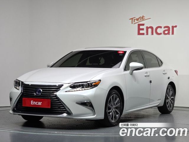 Lexus ES 2018
