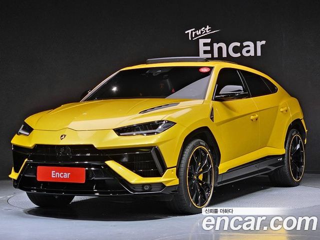 Lamborghini Urus 2024