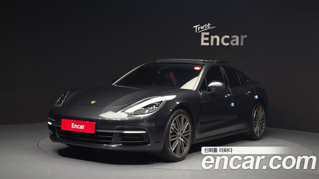 Porsche Panamera 2020