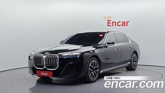 BMW 7-Series 2024