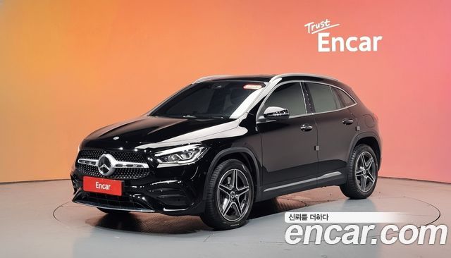Mercedes-Benz GLA-Class 2020