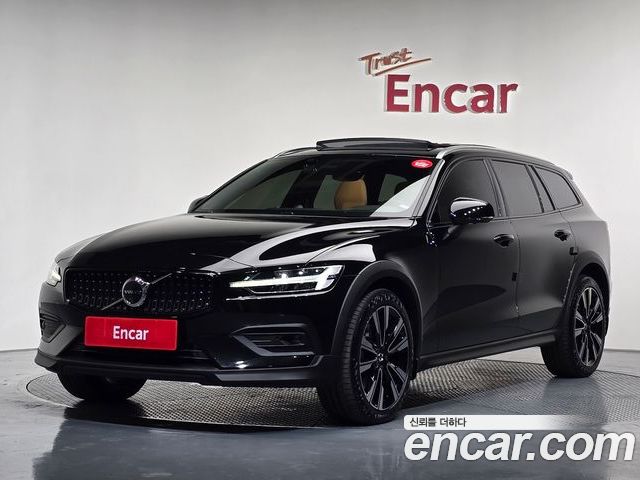Volvo V60 2023