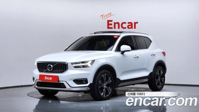 Volvo XC40 2021