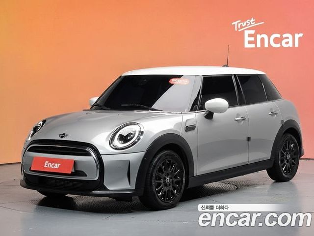 Mini Cooper 2024