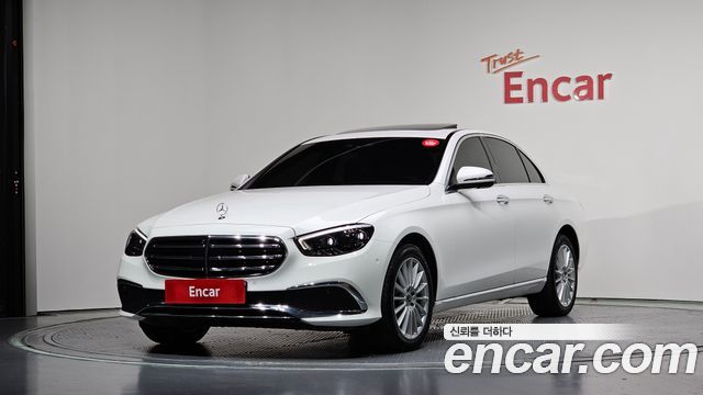 Mercedes-Benz E-Class 2023