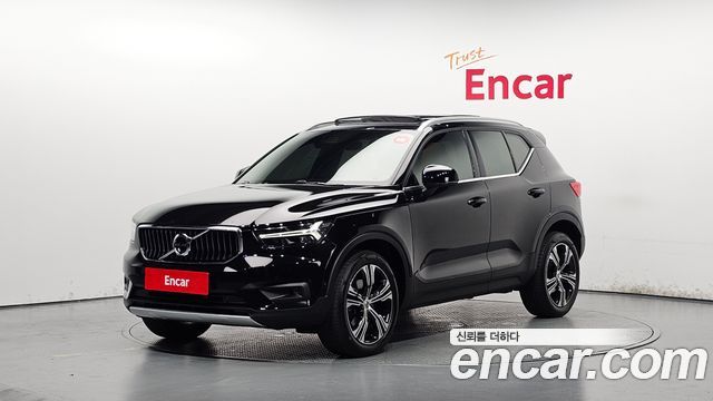 Volvo XC40 2022