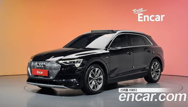 Audi e-tron 2021
