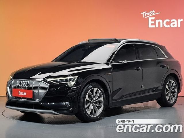 Audi e-tron 2021