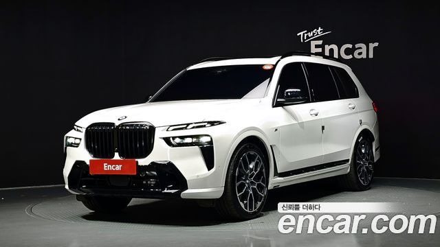 BMW X7 2025