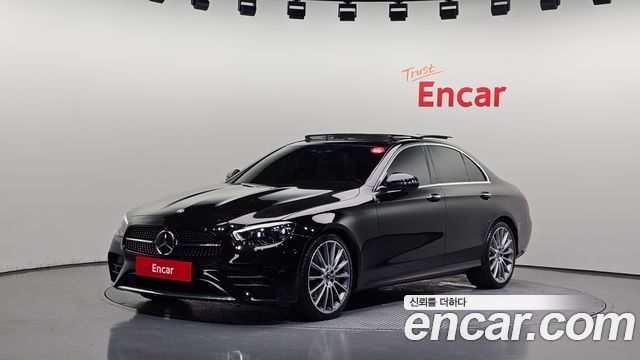 Mercedes-Benz E-Class 2022
