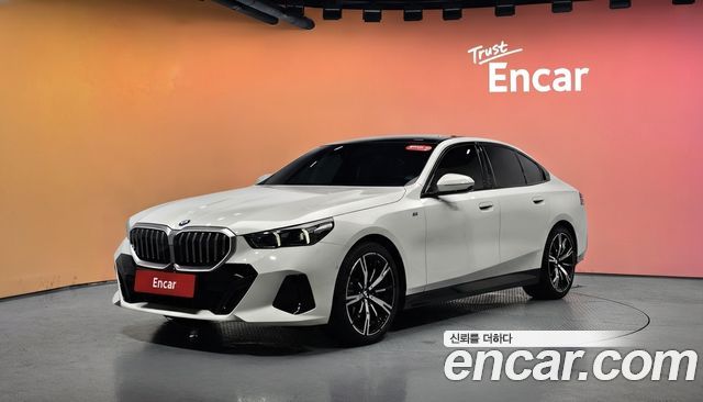 BMW 5-Series 2025