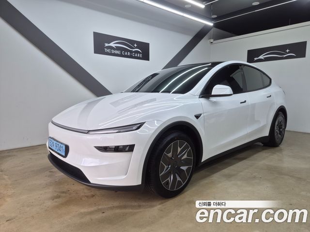 Tesla Model Y 2026