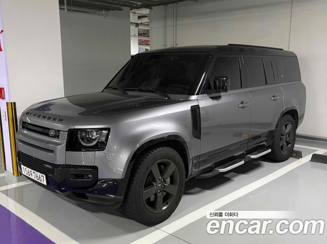 Land Rover Defender 2023