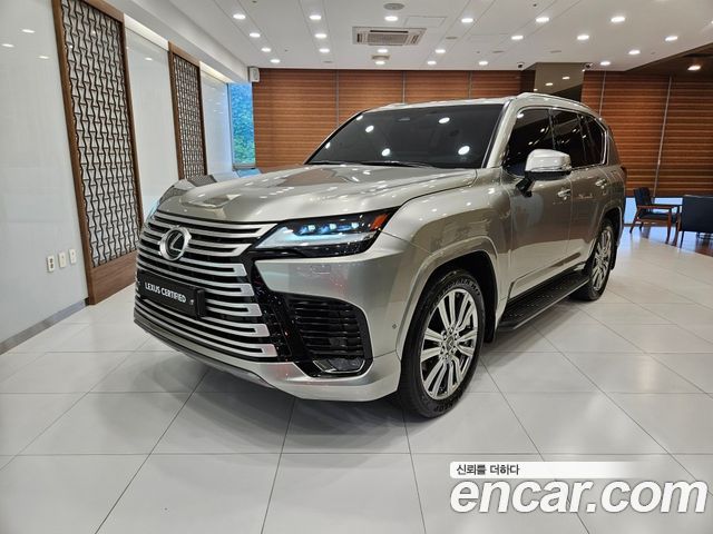 Lexus LX 2025
