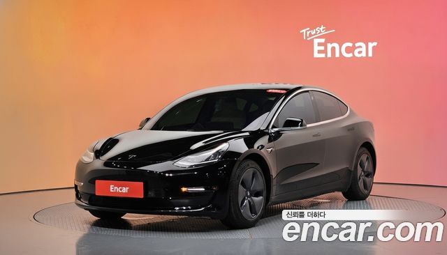 Tesla Model 3 2020