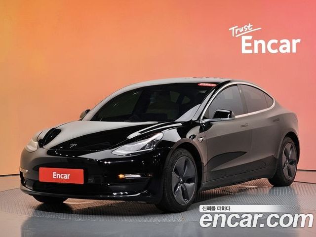 Tesla Model 3 2020