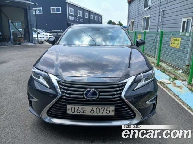 Lexus ES 2017
