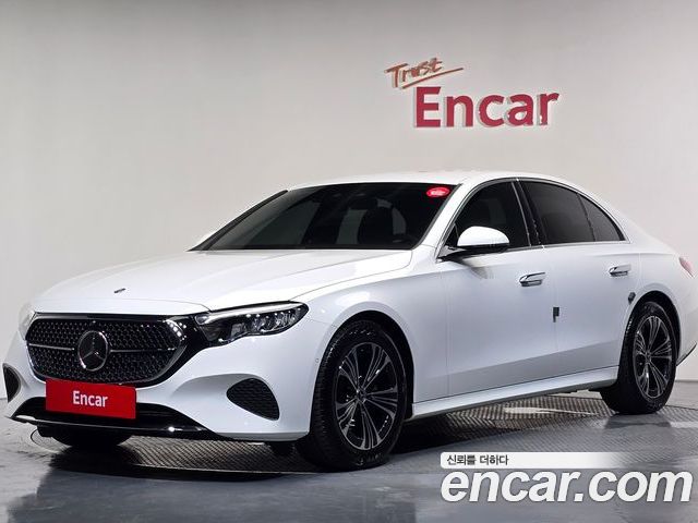 Mercedes-Benz E-Class 2024