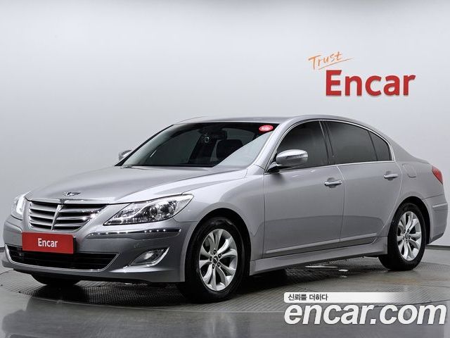 Hyundai Genesis 2012