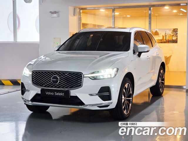 Volvo XC60 2025
