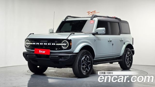 Ford Bronco 2022
