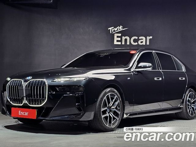 BMW 7-Series 2025