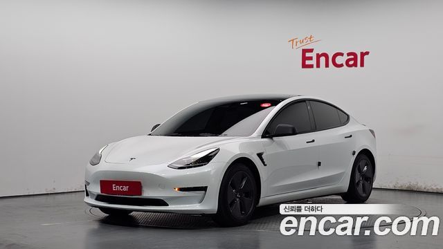 Tesla Model 3 2022