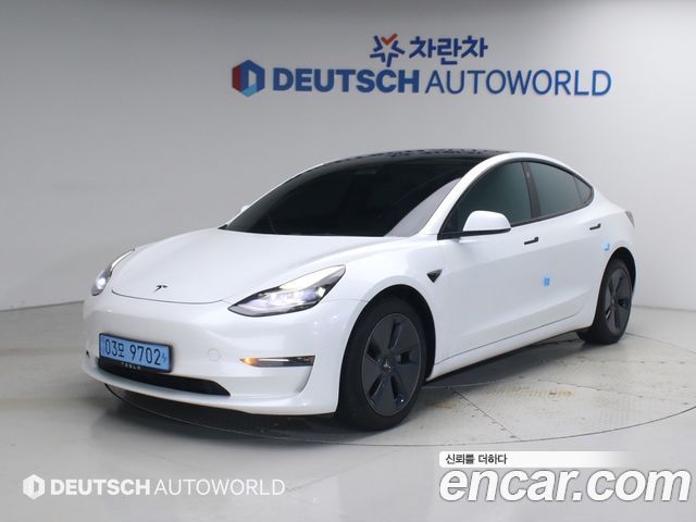 Tesla Model 3 2022