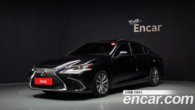 Lexus ES 2018