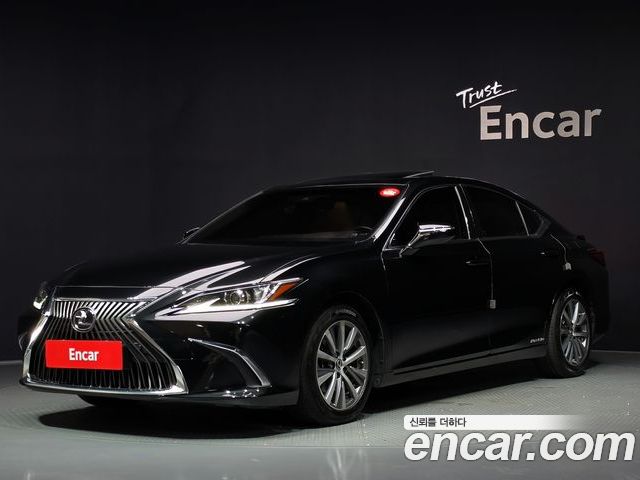 Lexus ES 2018
