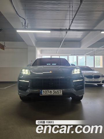 Porsche Cayenne 2025